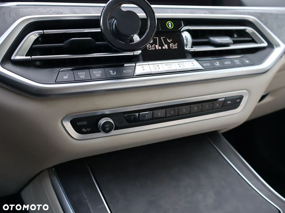 BMW X5 xDrive30d - 17