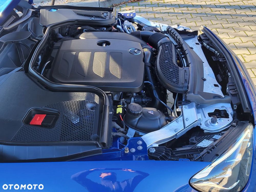 Mercedes-Benz Klasa E 200 4Matic 9G-TRONIC Avantgarde - 36