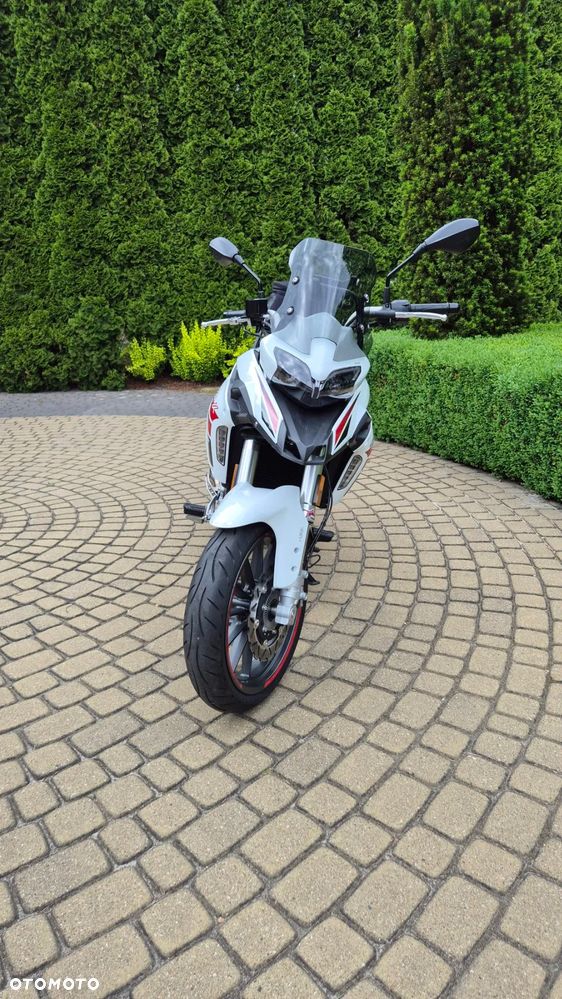 Benelli TRK 251 - 3