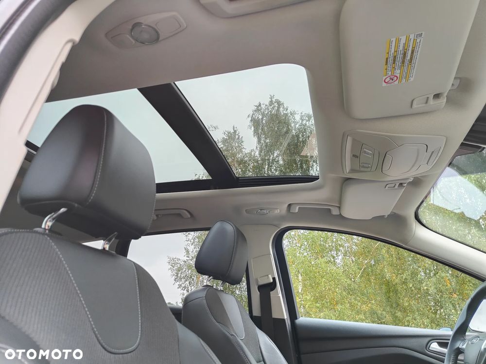 Ford Kuga - 17