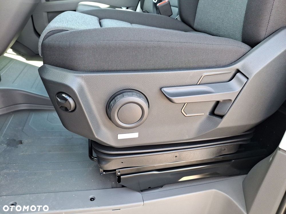 Volkswagen Crafter Furgon 4490 - 22