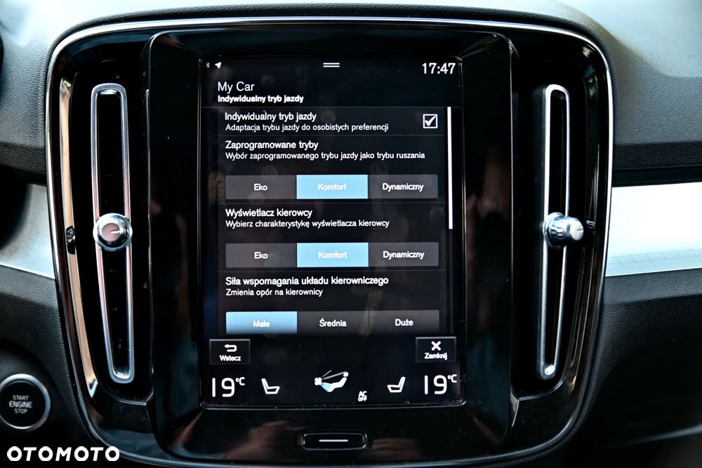Volvo XC 40 T3 Geartronic Momentum Pro - 34