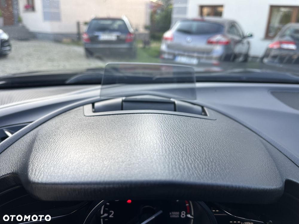 Mazda 3 SKYACTIV-G 120 KIZOKU - 27