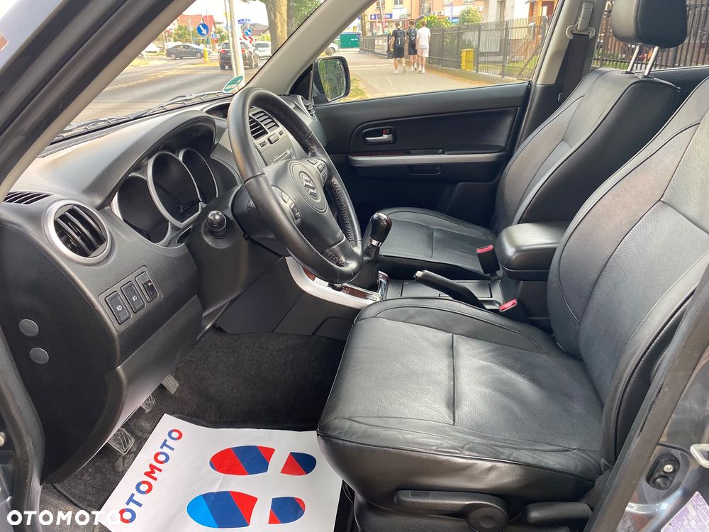 Suzuki Grand Vitara 2.0 Comfort Limited - 5