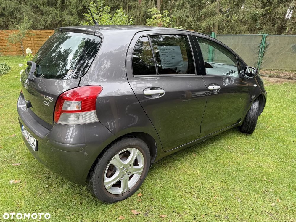 Toyota Yaris 1.33 Premium - 6