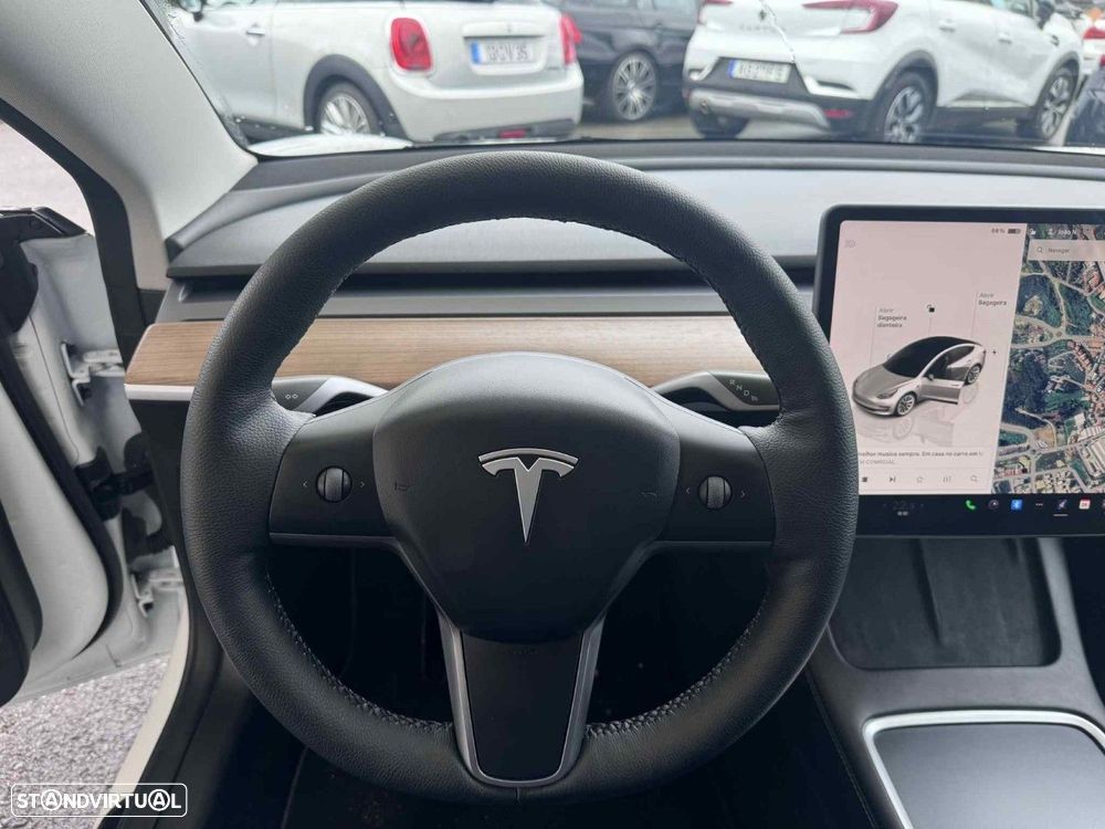 Tesla Model 3 Standard Range Plus RWD - 11