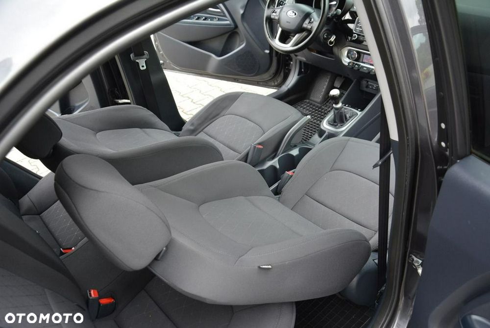 Kia Rio 1.2 XL Business Line - 17