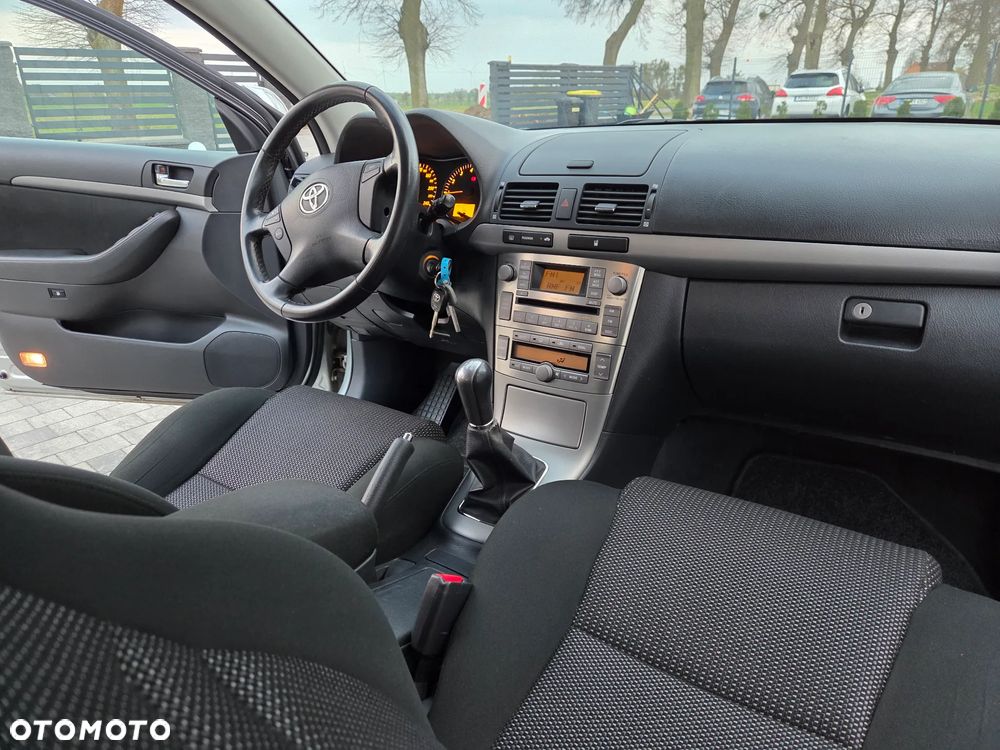 Toyota Avensis 1.8 VVT-i Edition - 15