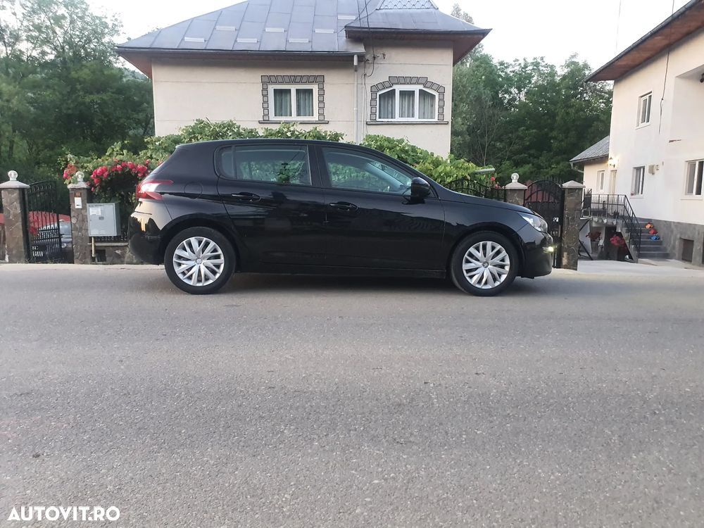 Peugeot 308 1.2 L PureTech Turbo Allure - 10