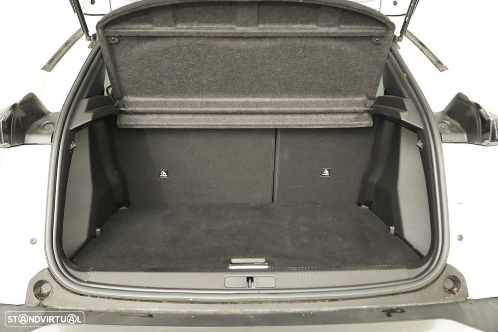 Peugeot 2008 1.2 PureTech Allure Pack - 21