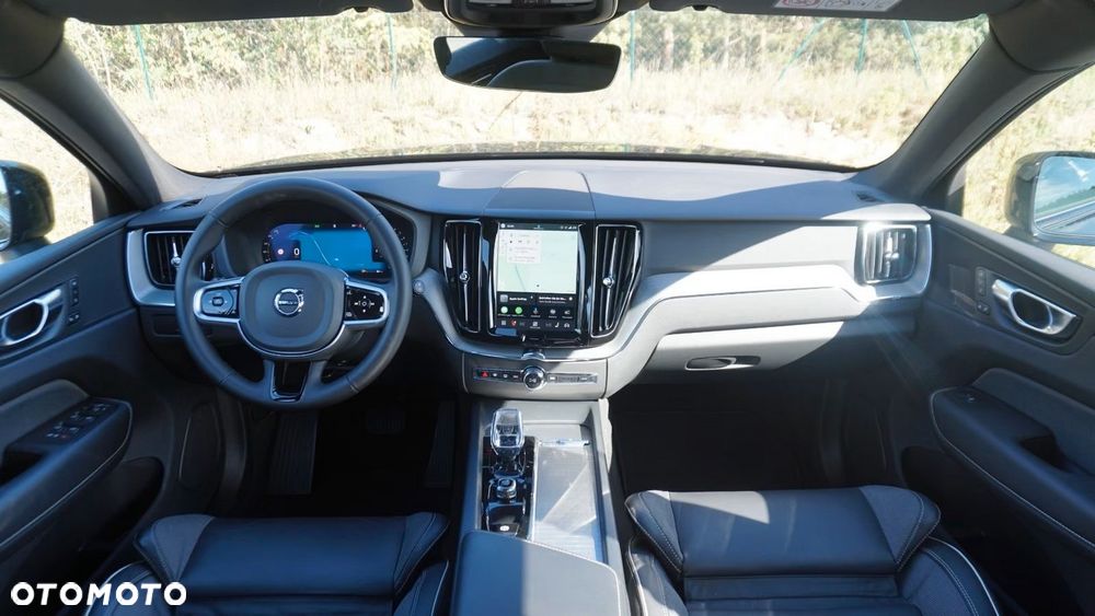Volvo XC 60 B5 B AWD Plus Black Edition - 12