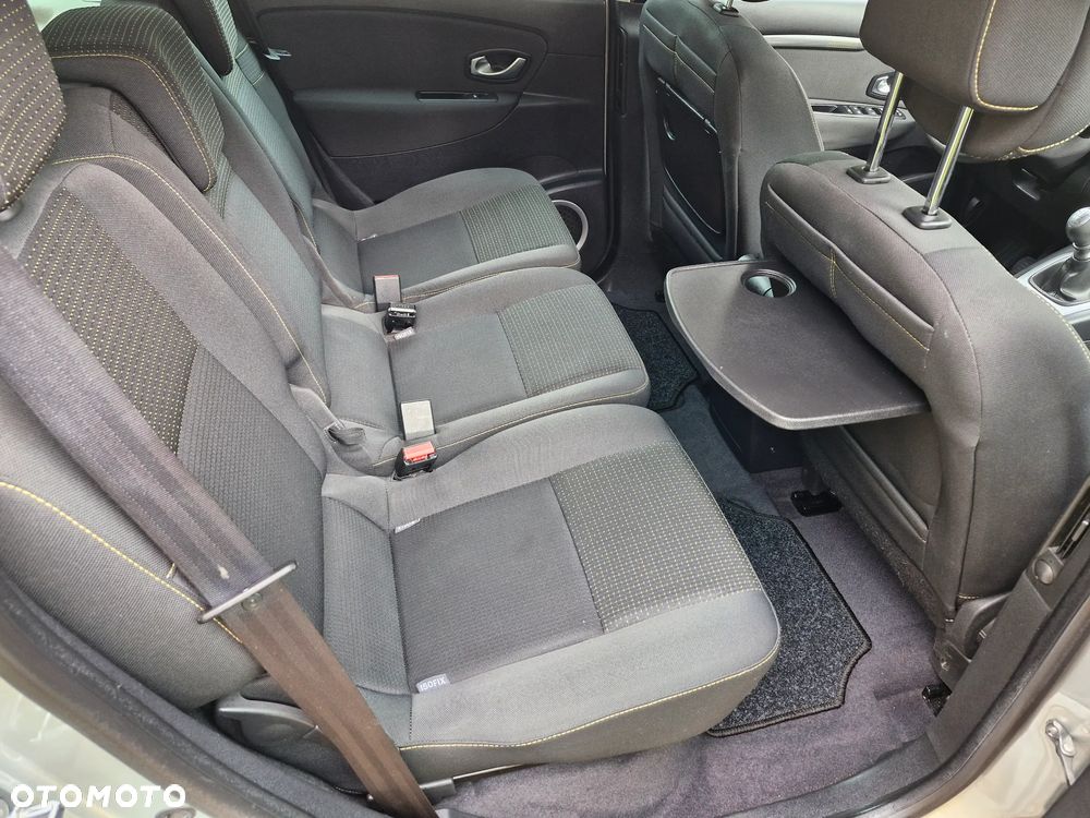 Renault Scenic 1.6 16V 110 Dynamique - 8