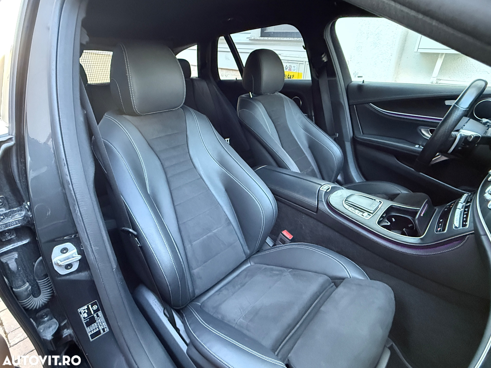 Mercedes-Benz E 300 Hybrid de T-Modell Aut. - 10