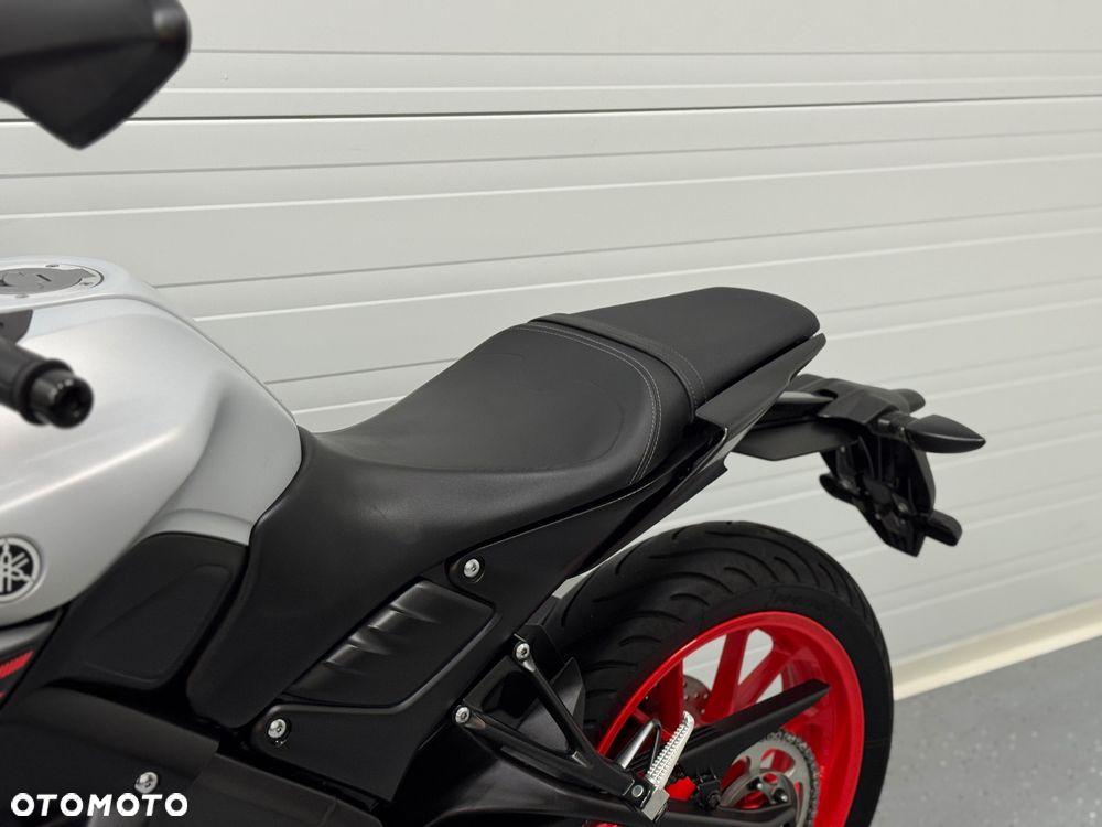 Yamaha MT - 21