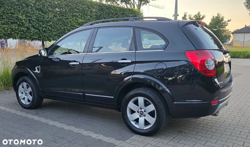 Chevrolet Captiva 2.4 4WD 7 Sitzer LT - 6