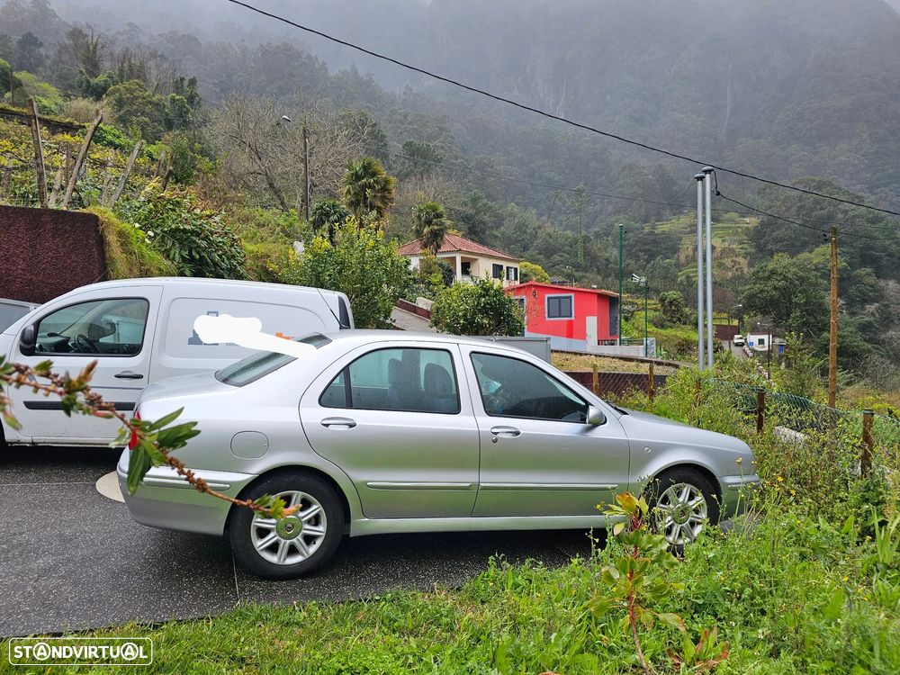 Lancia Lybra 1.8 LX - 1