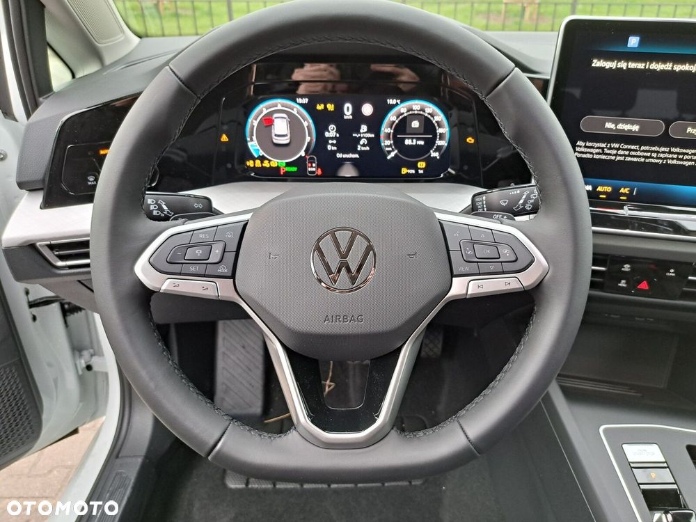Volkswagen Golf - 12