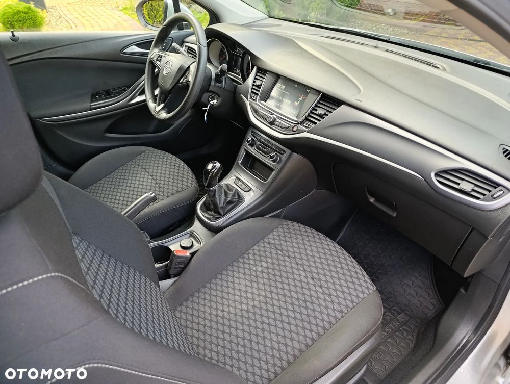 Opel Astra 1.2 T Elegance S&S - 10
