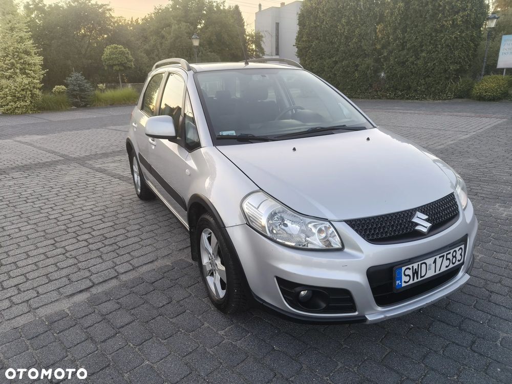 Suzuki SX4 1.6 Comfort Plus - 10