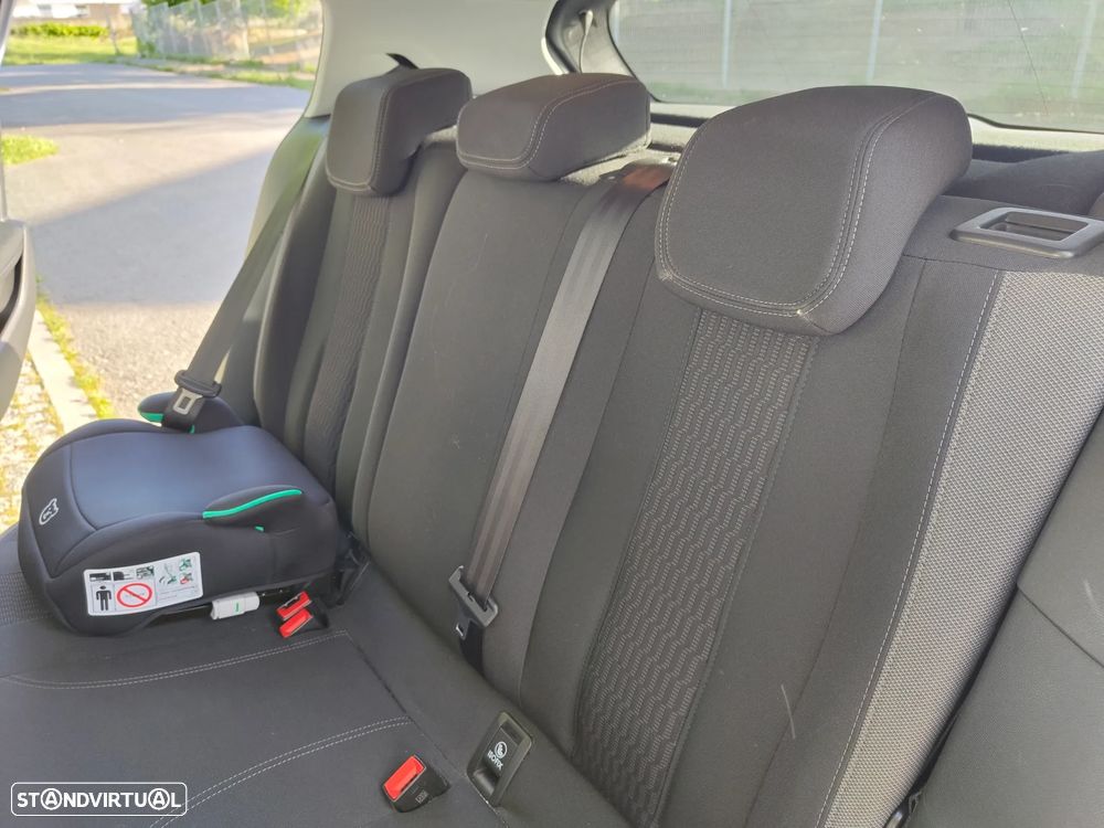Peugeot 308 1.6 BlueHDi Style - 32