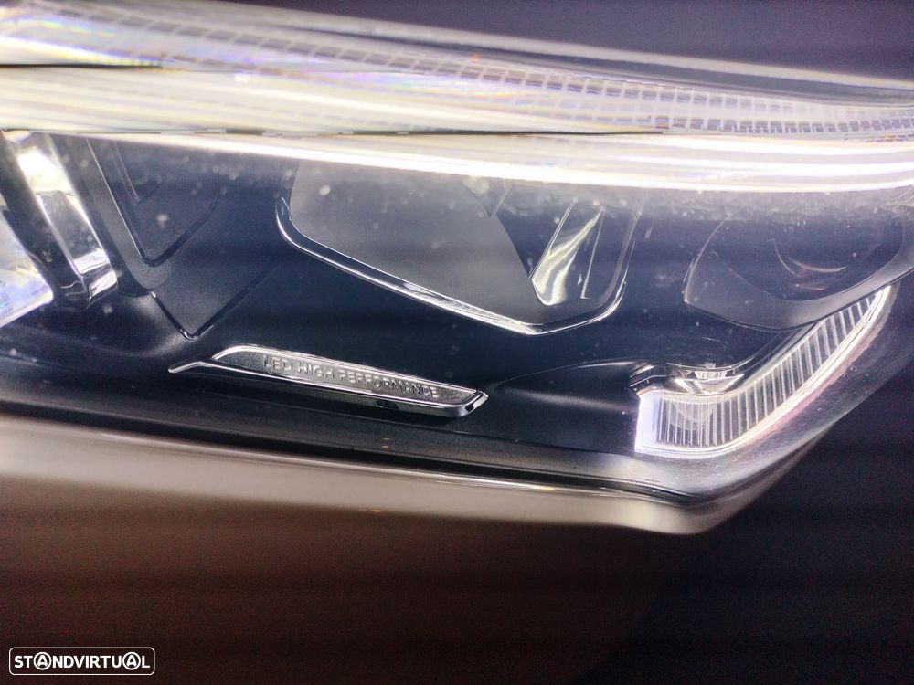 Mercedes-Benz CLA 250 e Shooting Brake AMG Line - 21