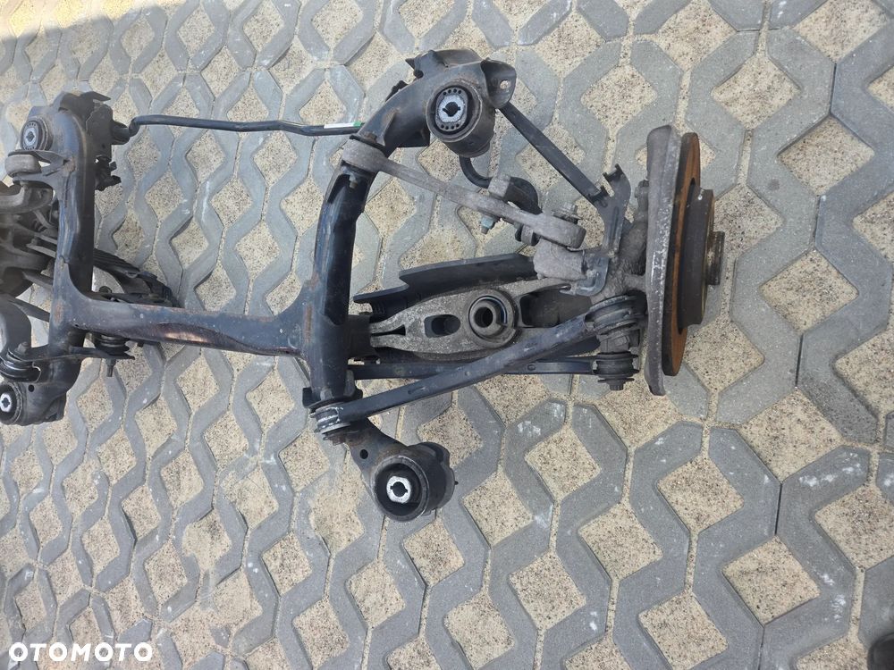 AUDI A4 B9 LIFT WÓZEK SANKI TYŁ KOMPLETNY - 5