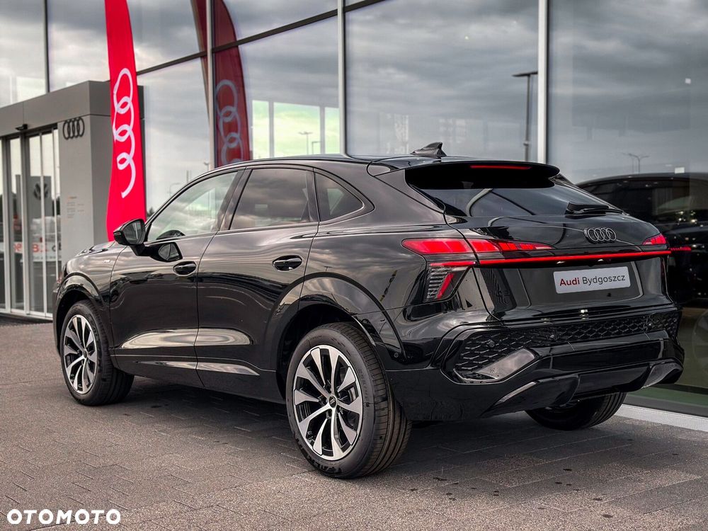 Audi Q3 Sportback - 8