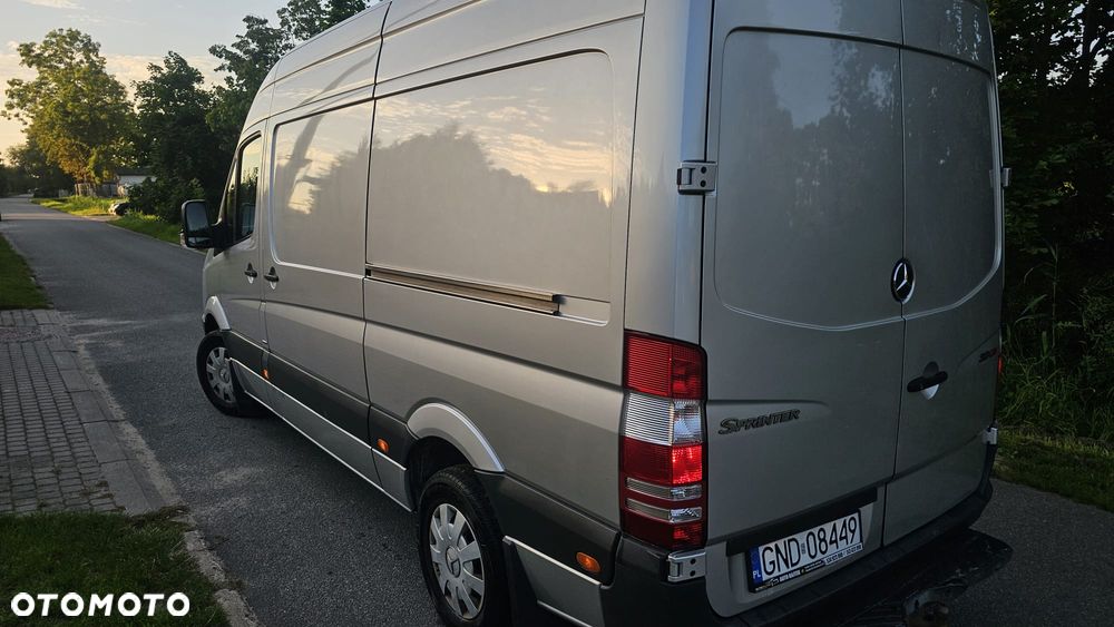 Mercedes-Benz Sprinter - 6