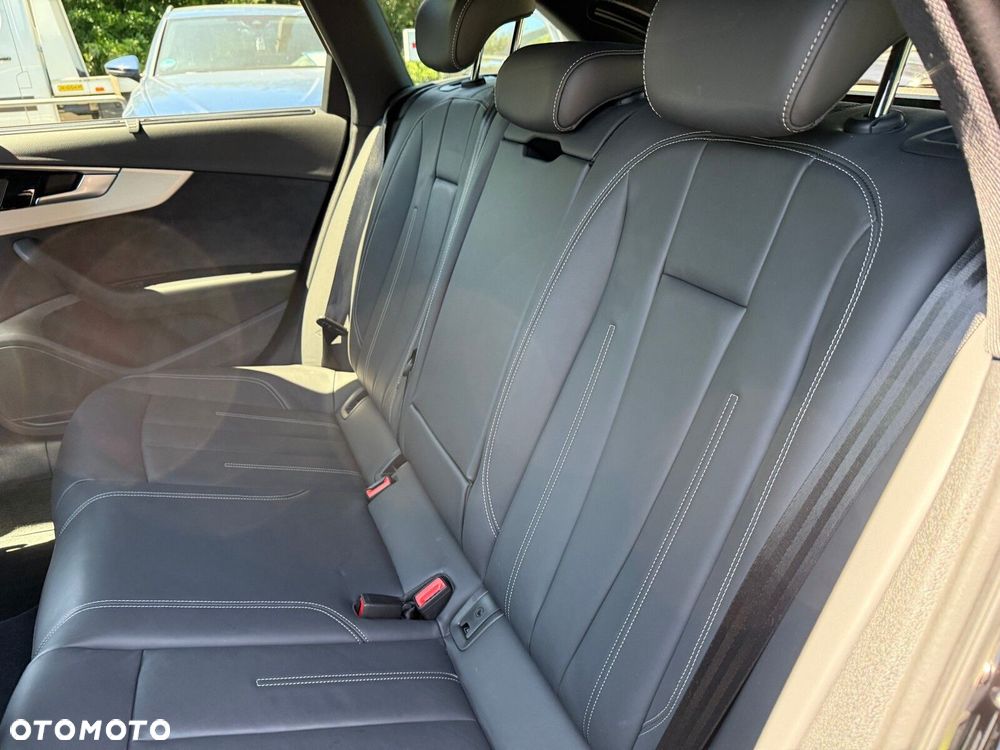 Audi A4 Avant - 22
