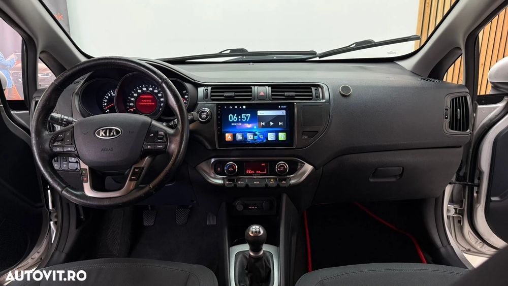 Kia Rio - 7