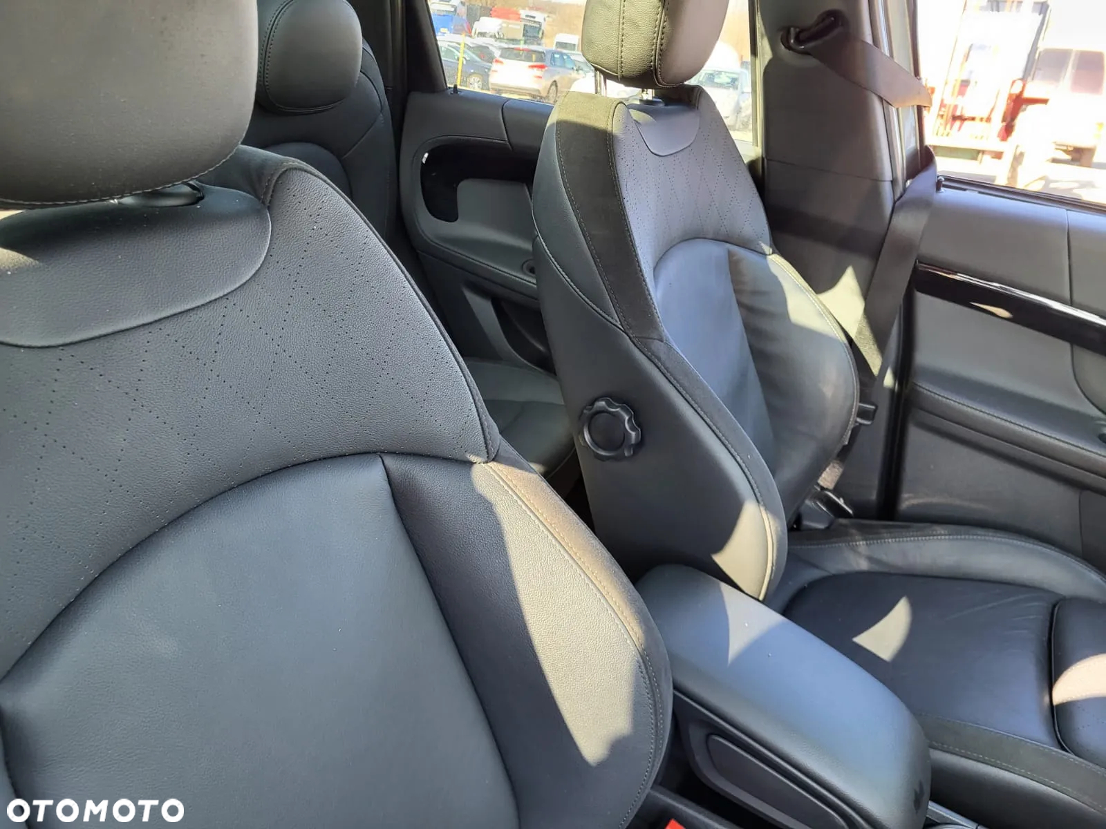MINI Countryman Cooper SE ALL4 Shadow Edition - 25