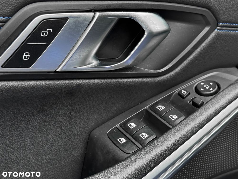 BMW Seria 3 320d xDrive M Sport Sport - 29