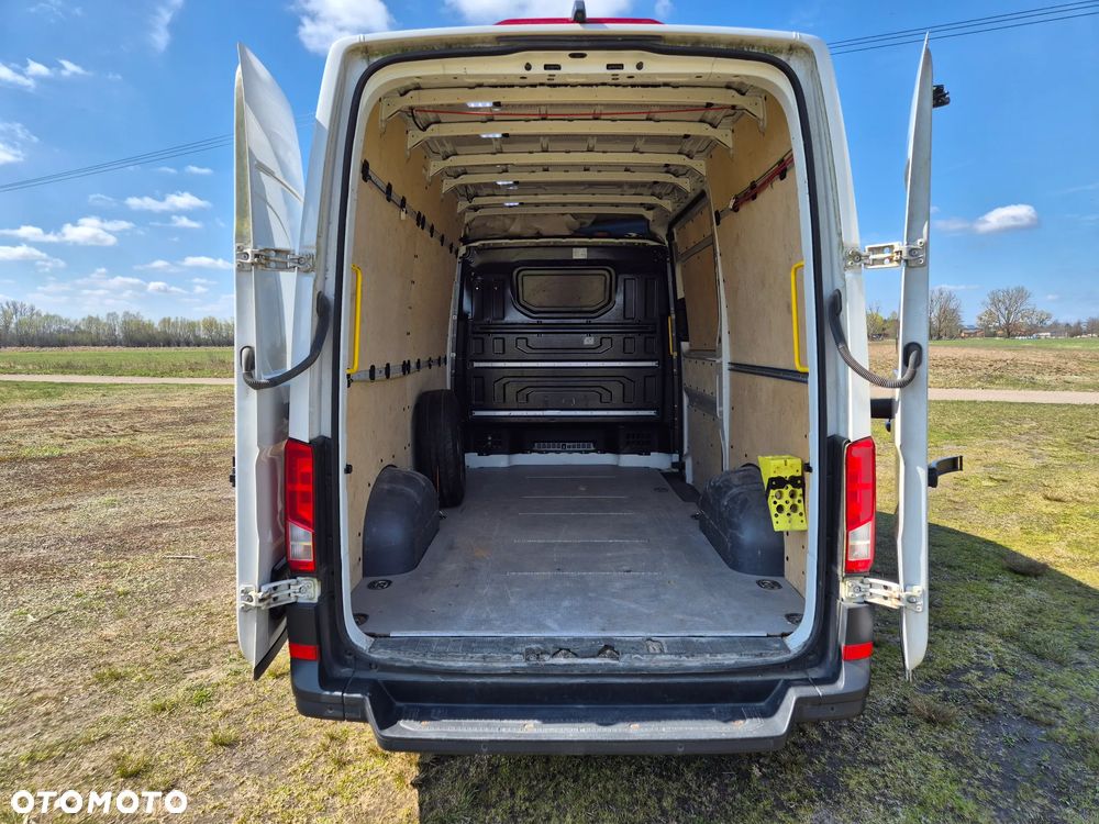 Volkswagen Crafter - 12