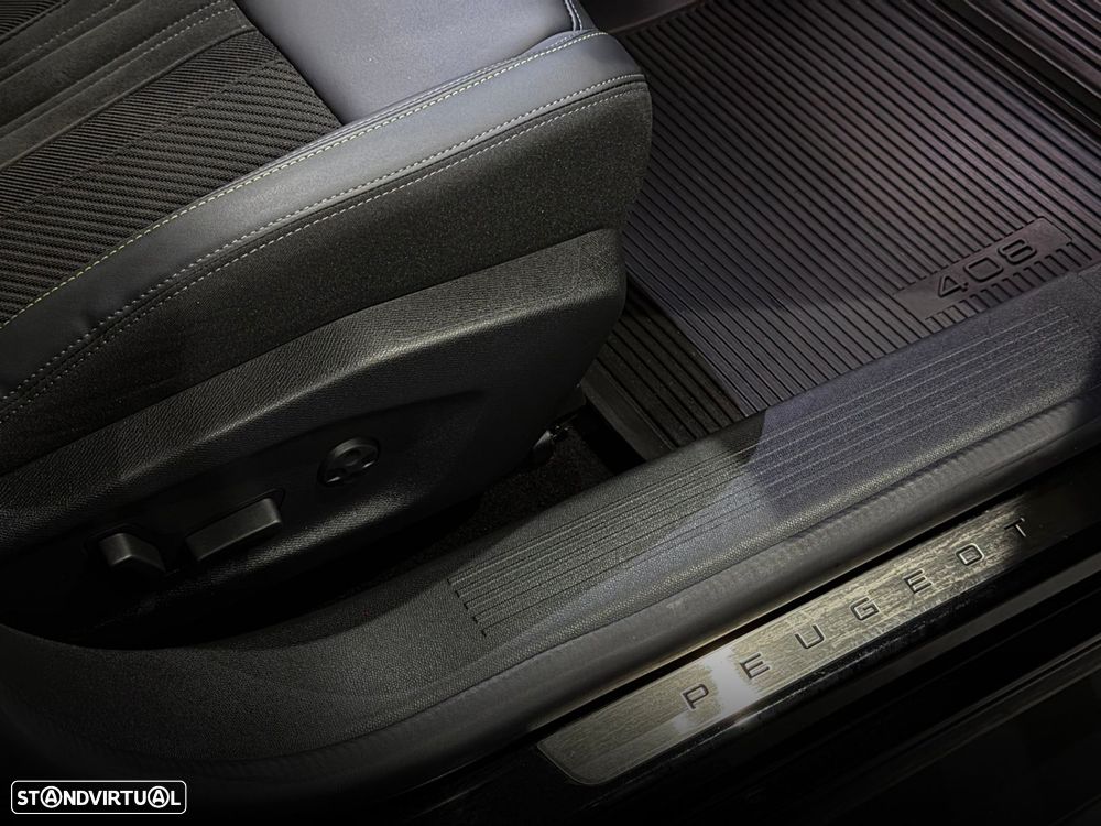 Peugeot 408 1.2 PureTech GT EAT8 - 40