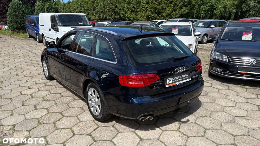 Audi A4 Avant 2.0 TDI DPF Ambition - 9