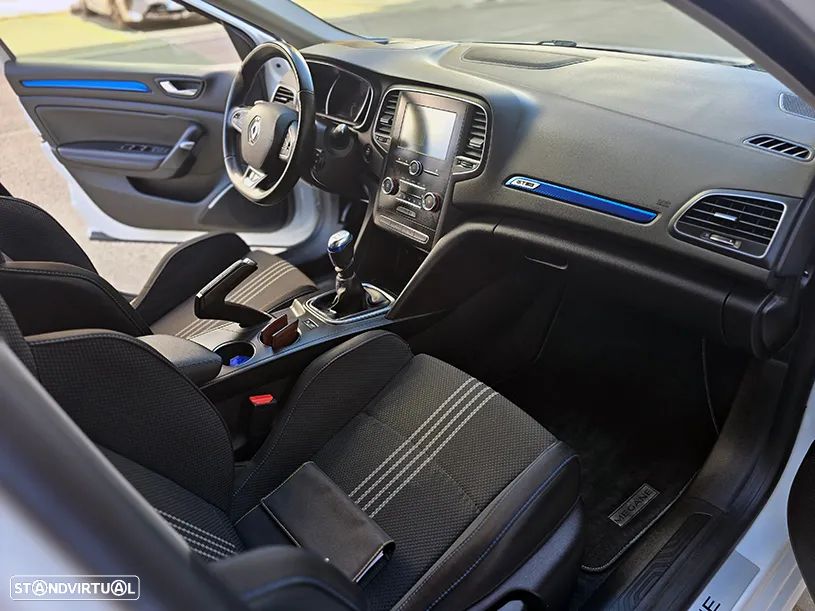 Renault Mégane 1.5 Blue dCi GT Line - 17