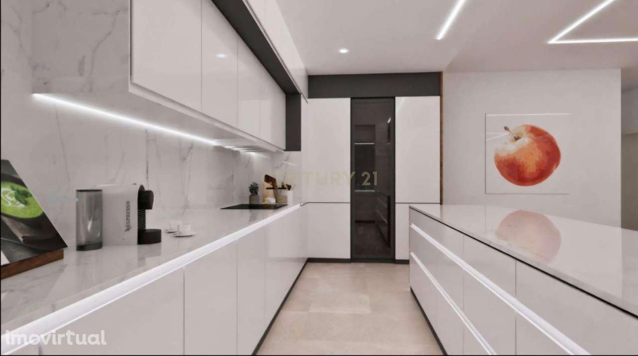 Luxuosa Moradia Nova em São Martinho, Funchal - Grande imagem: 4/8