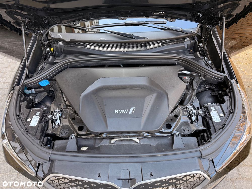 BMW iX1 eDrive20 - 13