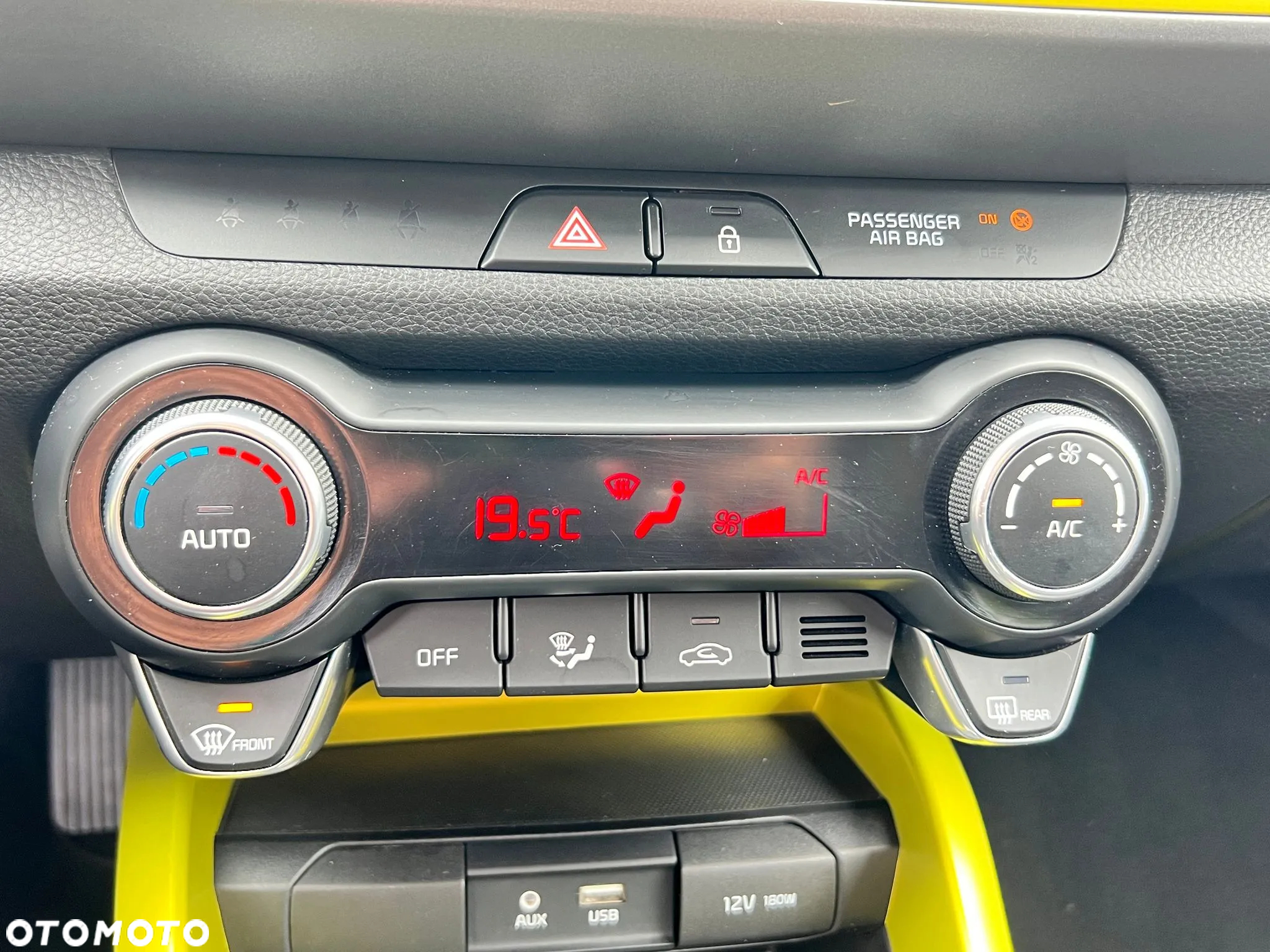 Kia Stonic 1.0 T-GDI 120 Spirit - 33