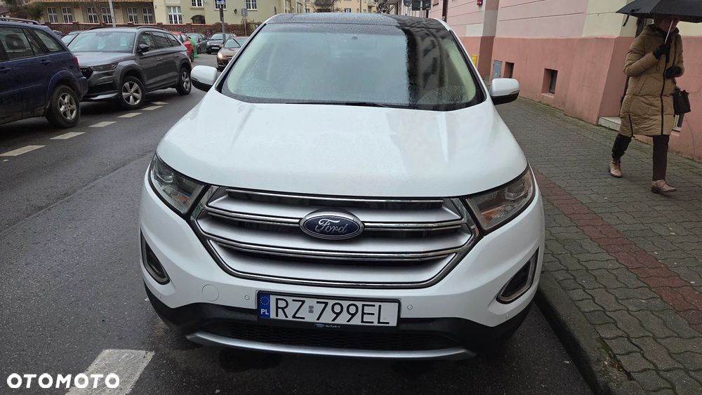 Ford Edge - 2