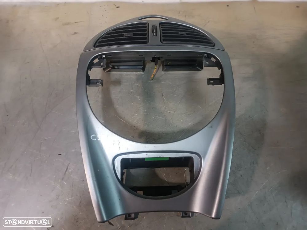 MOLDURA CENTRAL DO RADIO CITROEN C5  01-04 - 1