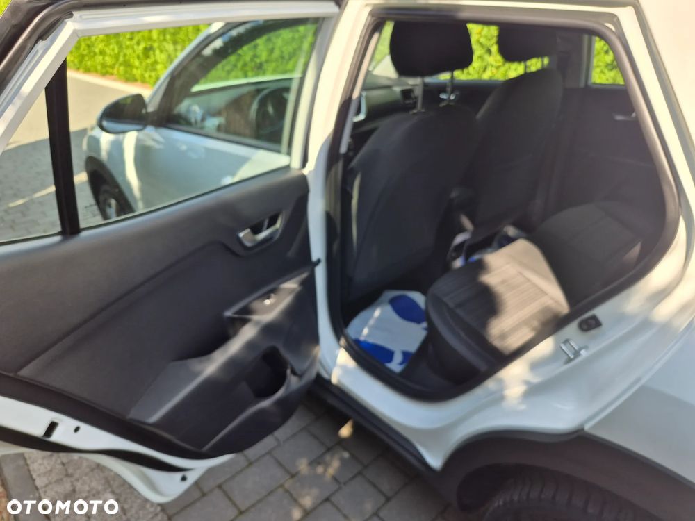 Kia Stonic - 30