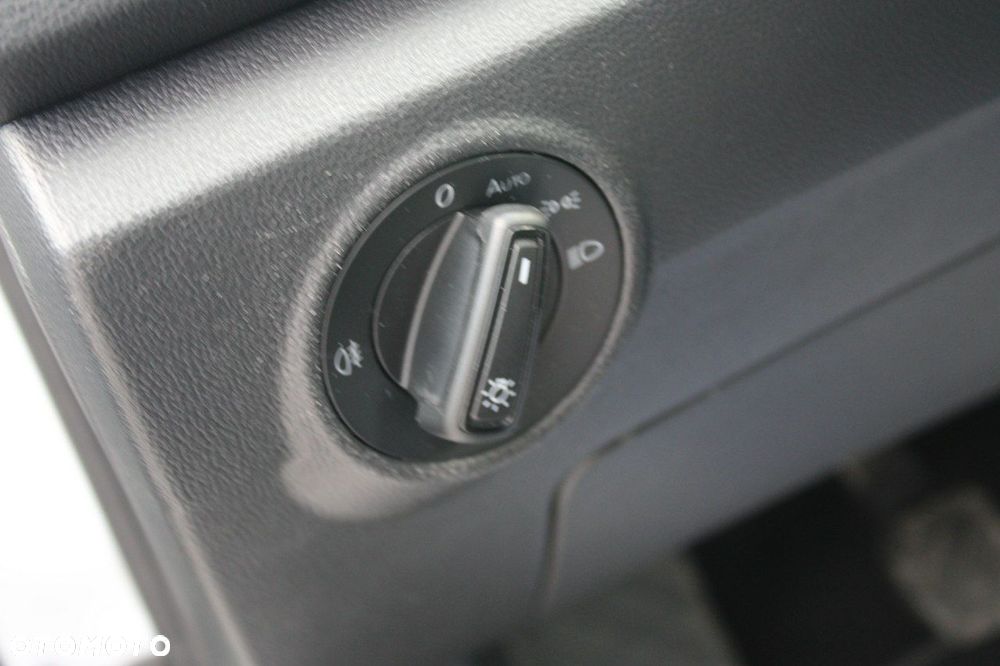 Volkswagen T-Roc - 14