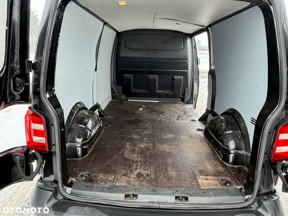 Volkswagen Transporter - 14