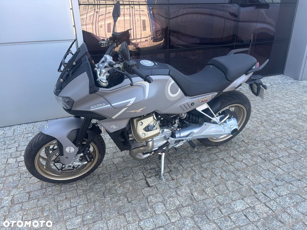 Moto Guzzi V100 Mandello - 8