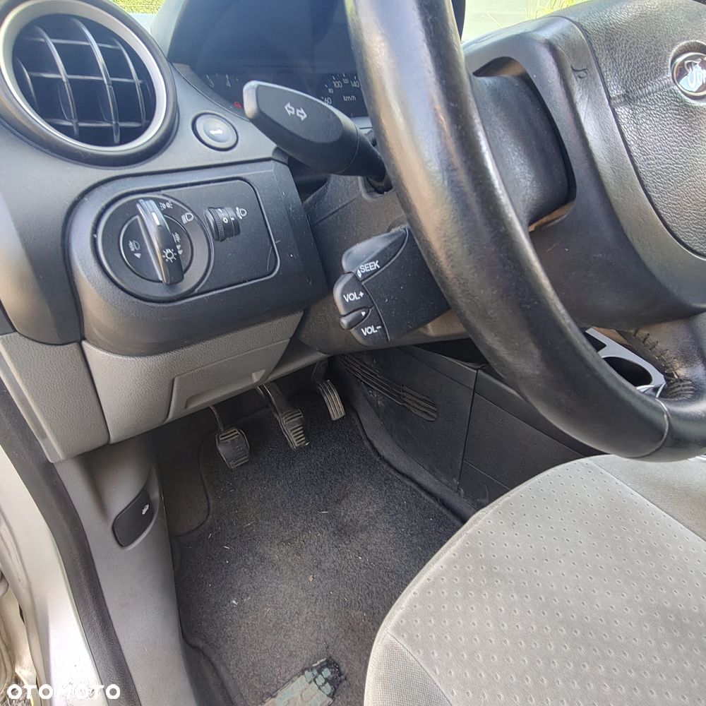 Ford Fiesta 1.4 Ghia - 9