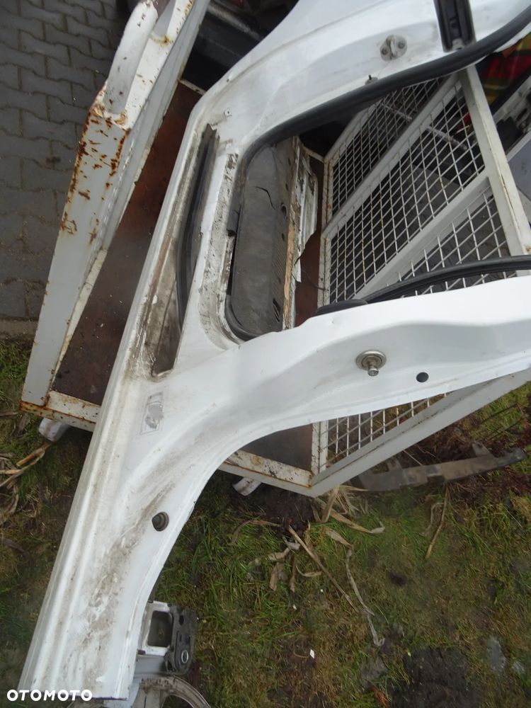 DACIA DOKKER BLOTNIK LEWY TYLNY PRAWY TYLNY PAS TYLNY CZESCI ROZNE - 4