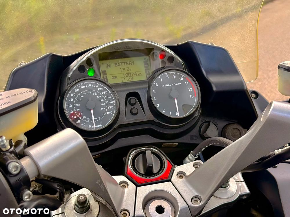 Kawasaki Concours - 18