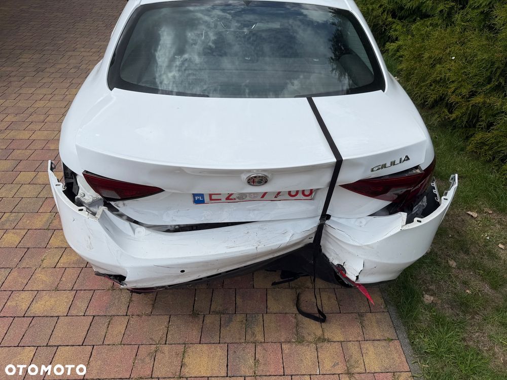 Alfa Romeo Giulia 2.0 Turbo 16V AT8 Veloce Ti - 7