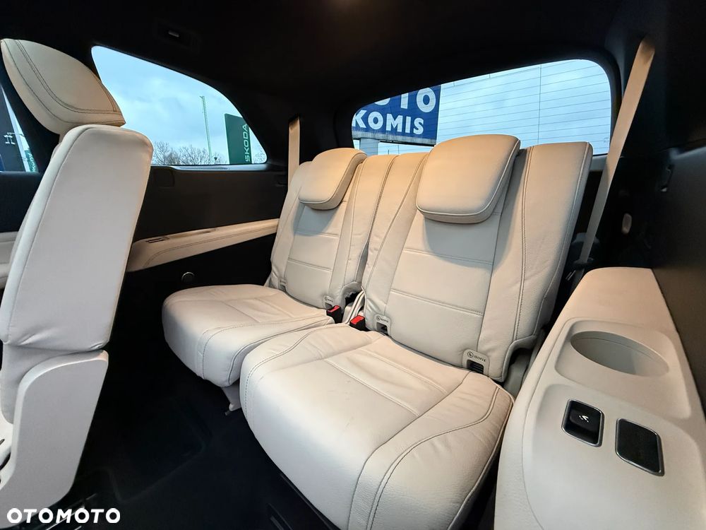 Mercedes-Benz GLS - 11